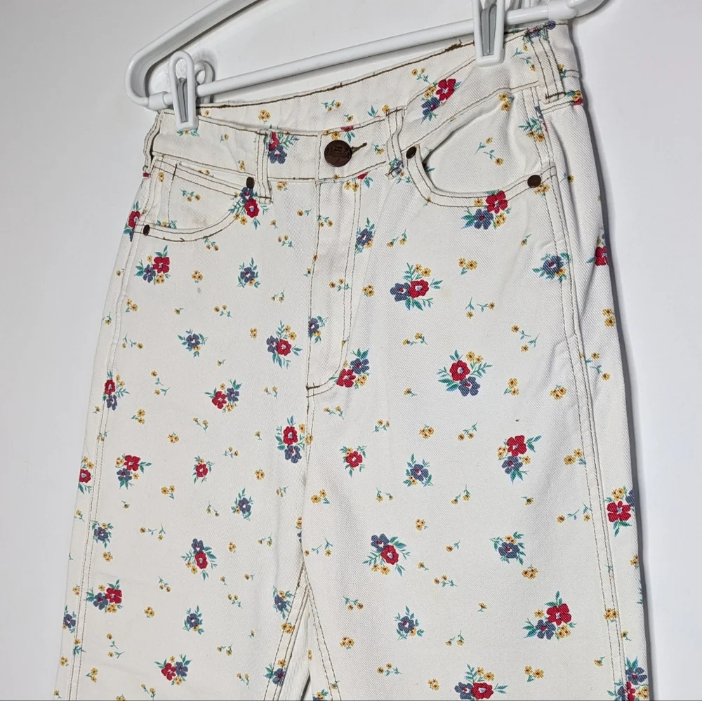 Billabong X Wrangler White Red Yellow Floral Denim Jean 25 - Picture 3 of 12